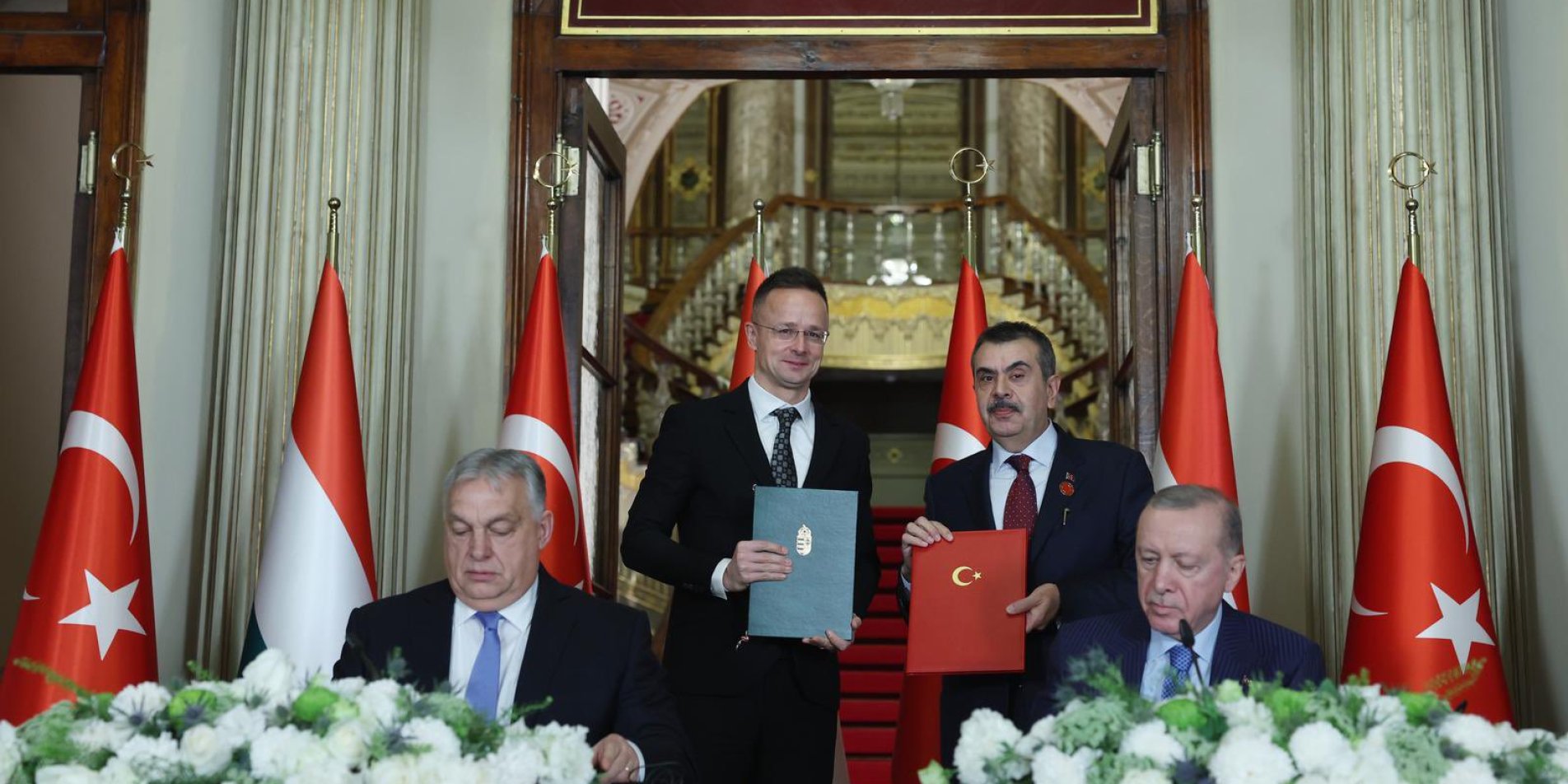 TÜRKİYE İLE MACARİSTAN ARASINDA 