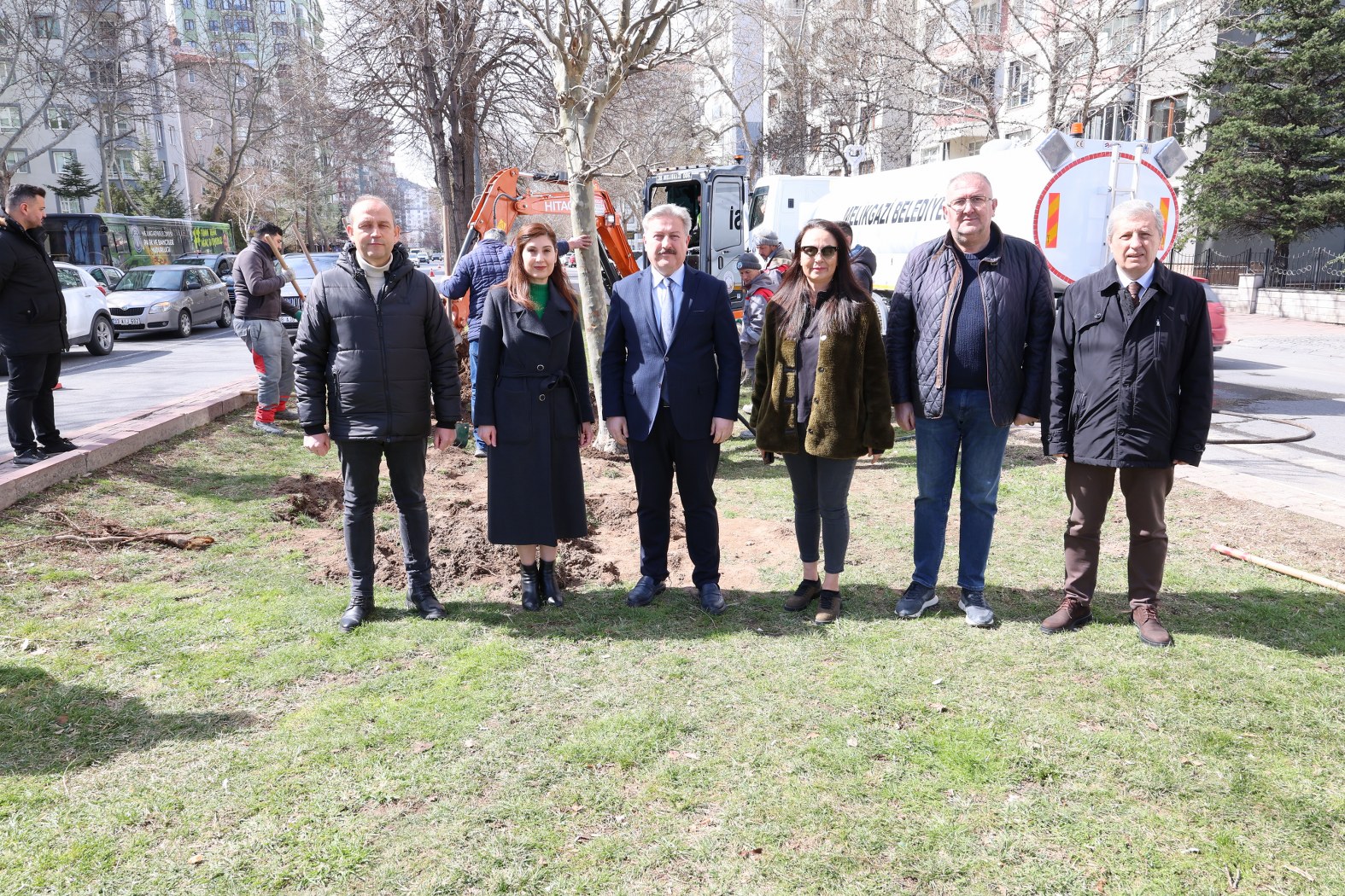 MELİKGAZİ’DE İLKBAHAR AĞAÇ DİKİMİYLE BAŞLADI
