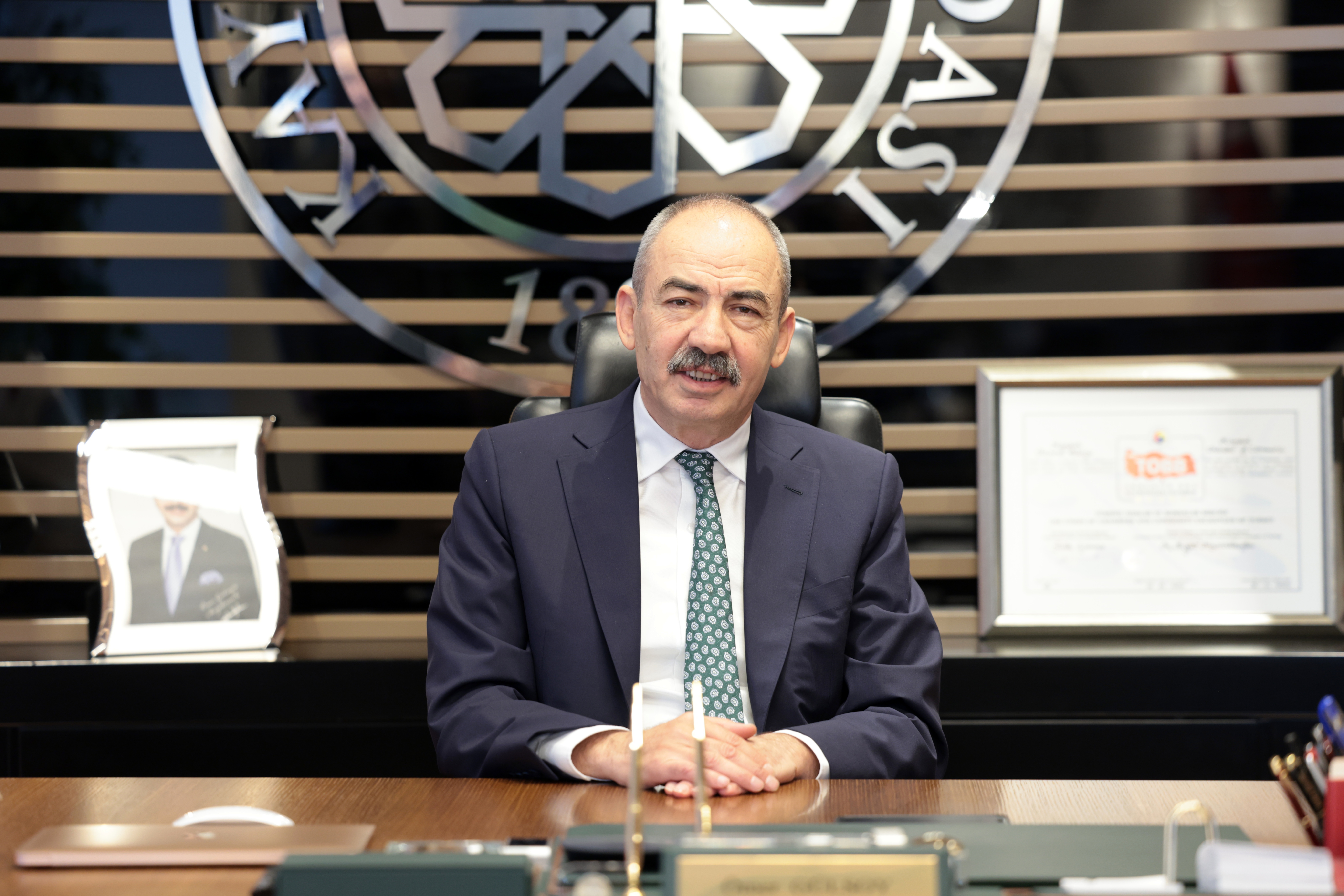 “EYLÜL AYINDA 147 ÜLKEYE 322 MİLYON 923 BİN DOLAR İHRACAT, 146 MİLYON 174 BİN DOLAR İTHALAT YAPTIK