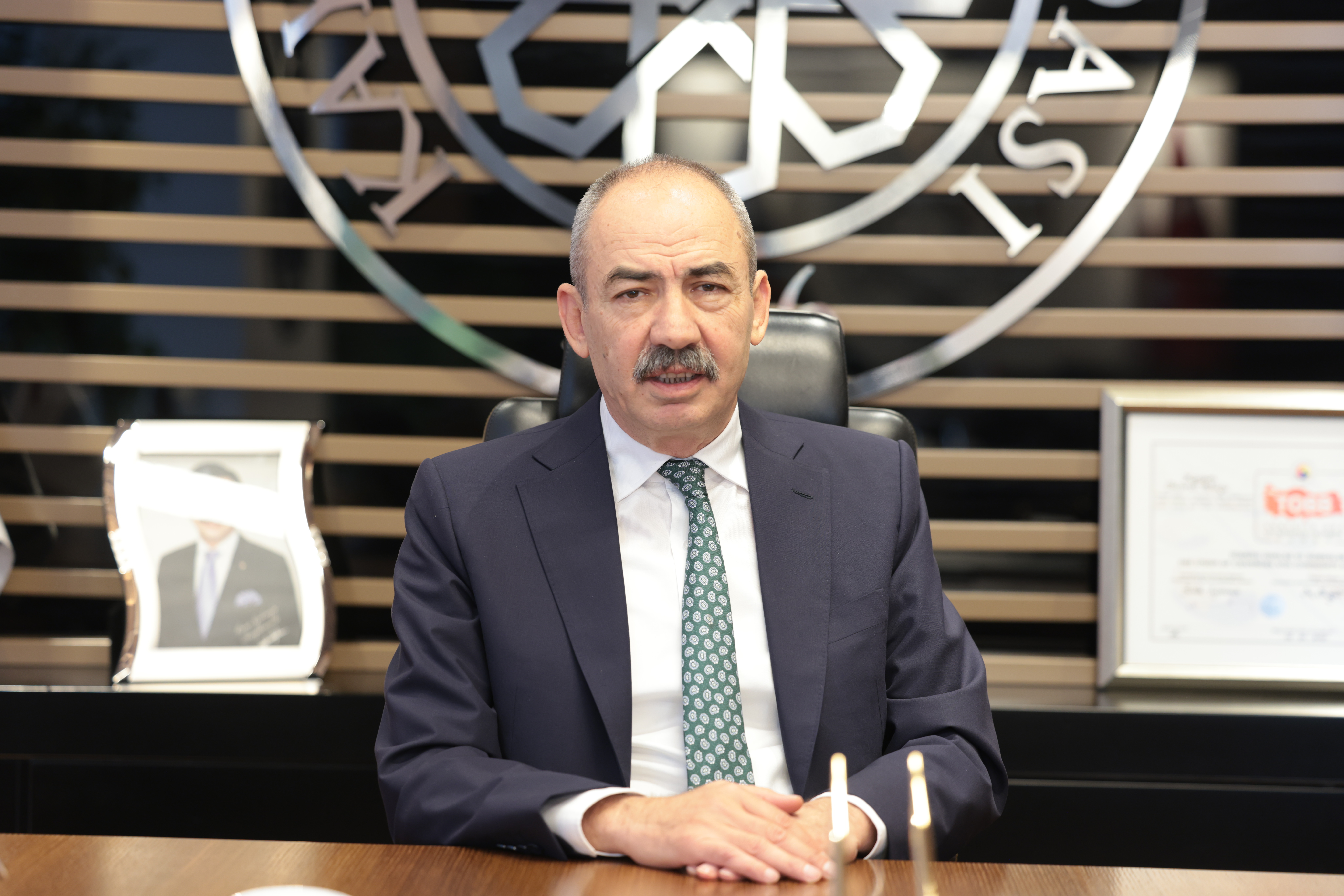 “TEMMUZ AYINDA 147 ÜLKEYE 324 MİLYON 385 BİN DOLAR İHRACAT, 162 MİLYON 351 BİN DOLAR İTHALAT YAPTIK”