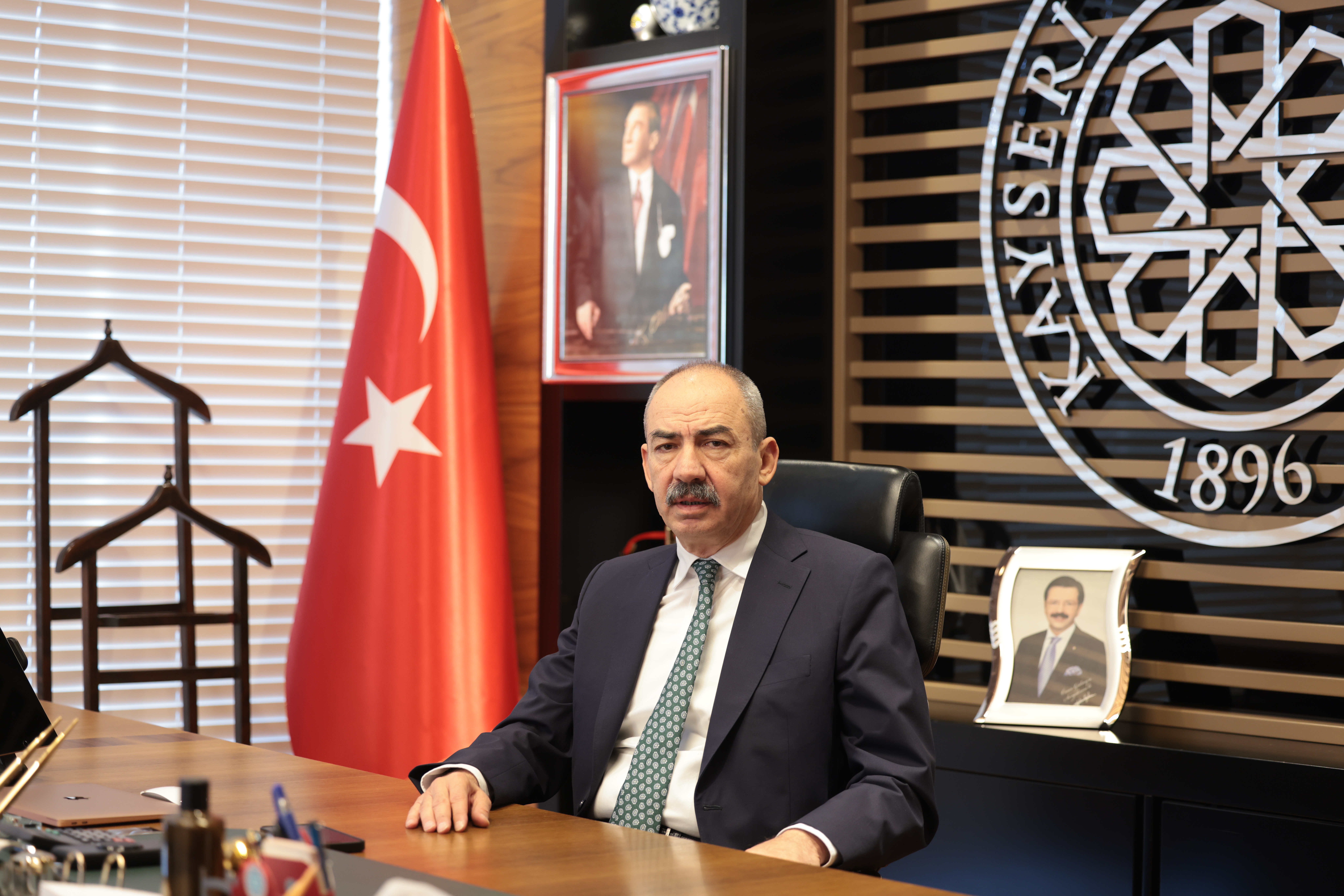 “MAYIS AYINDA 143 ÜLKEYE 302 MİLYON 917 BİN DOLAR İHRACAT YAPTIK