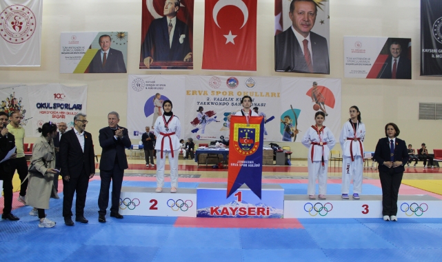 ERVA SPOR OKULLARI 2. VALİLİK  TEKWONDO ŞAMPİYONASI YAPILDI