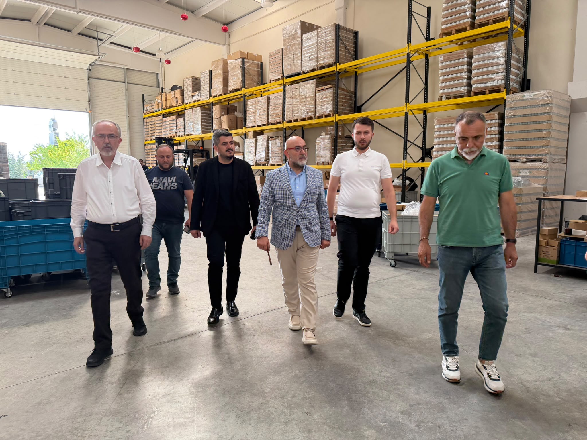 AK Parti Kayseri Milletvekili Murat Cahit Cıngı'dan Auran Kozmetik'e Ziyaret