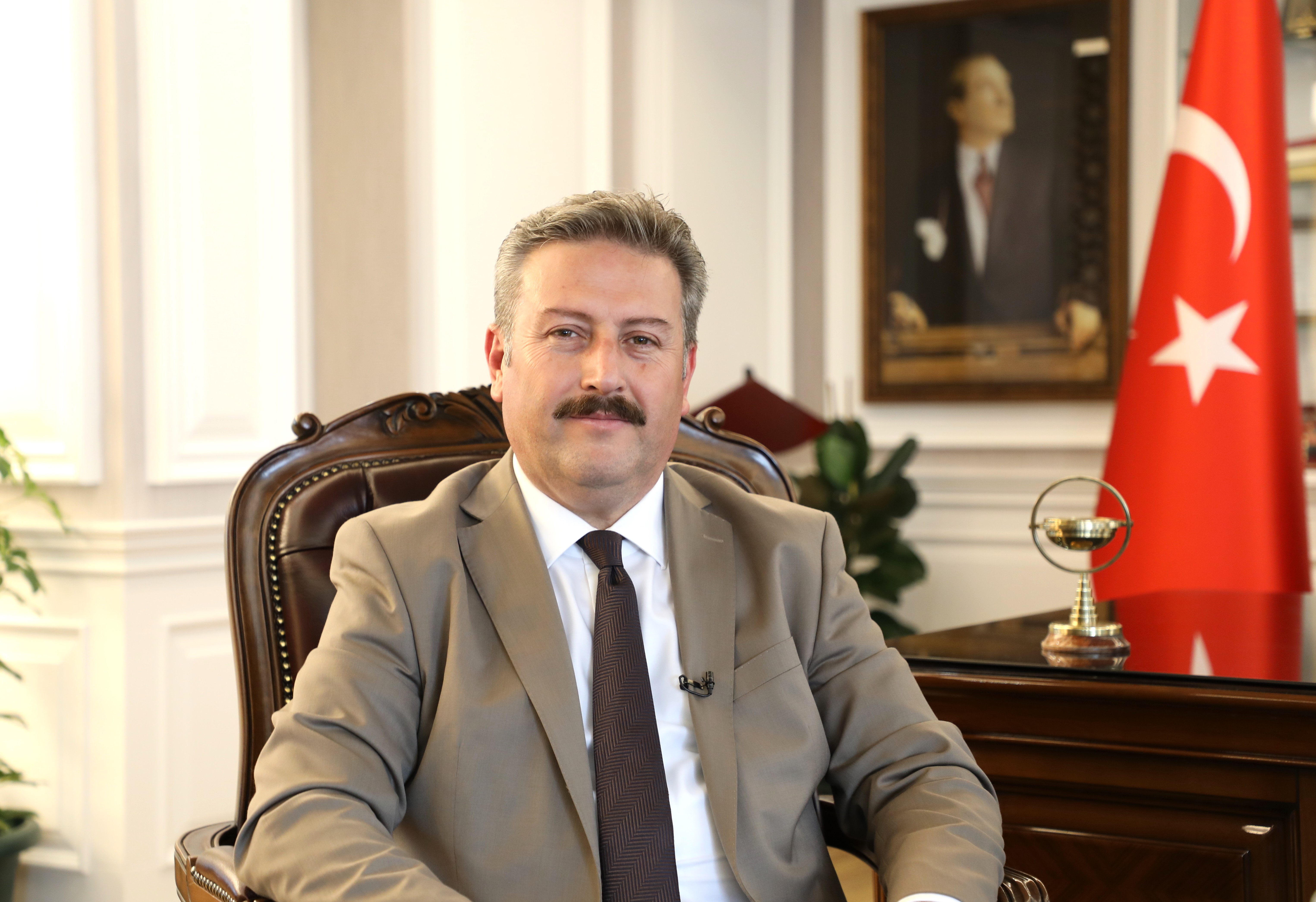 BAŞKAN PALANCIOĞLU'NDAN MİRAÇ KANDİLİ MESAJI