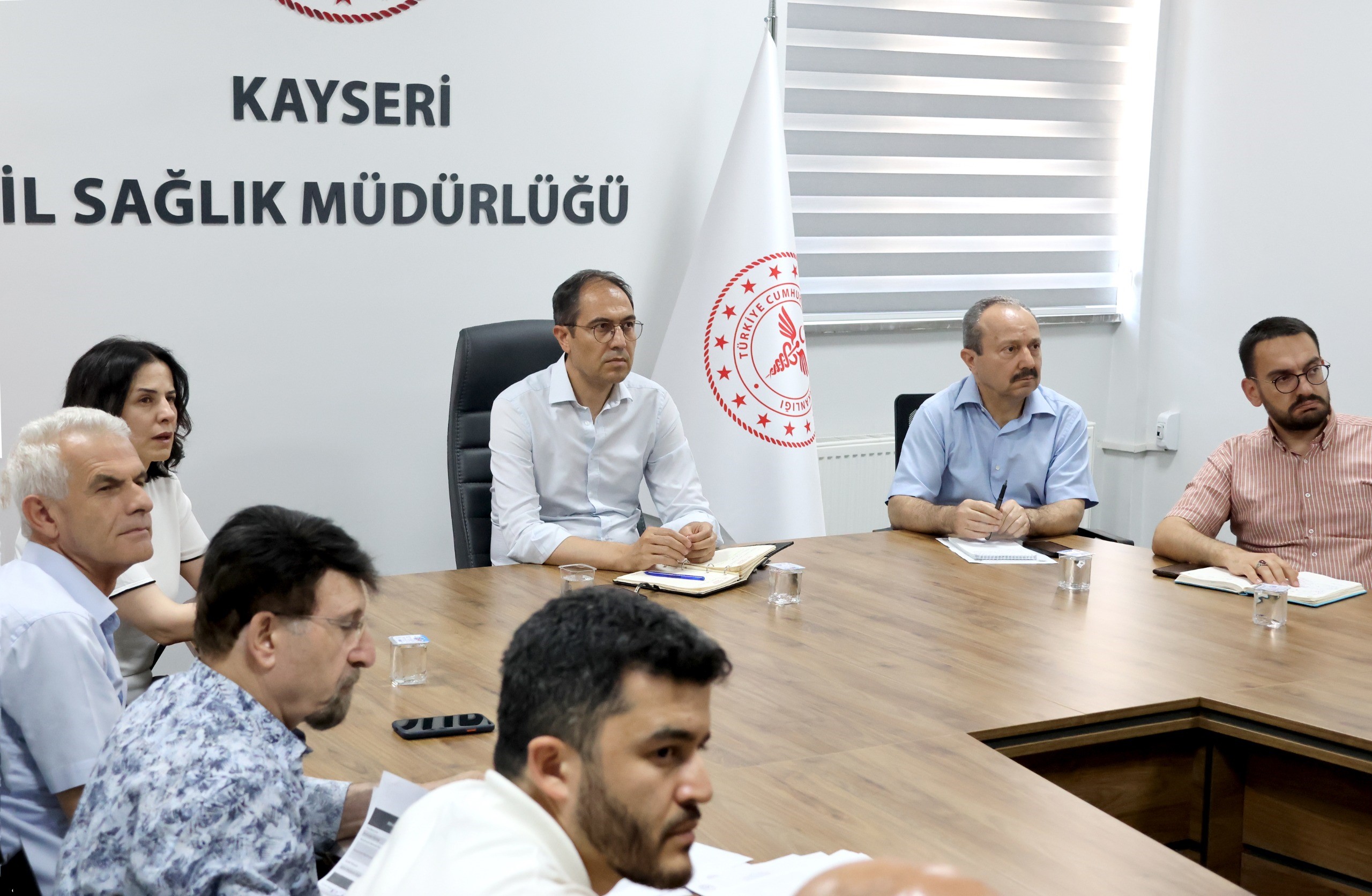 BİRAZDA BEYAZ KOD UYGULAMASINI MASAYA YATIRSANIZ ÇOK MAĞDUR VAR