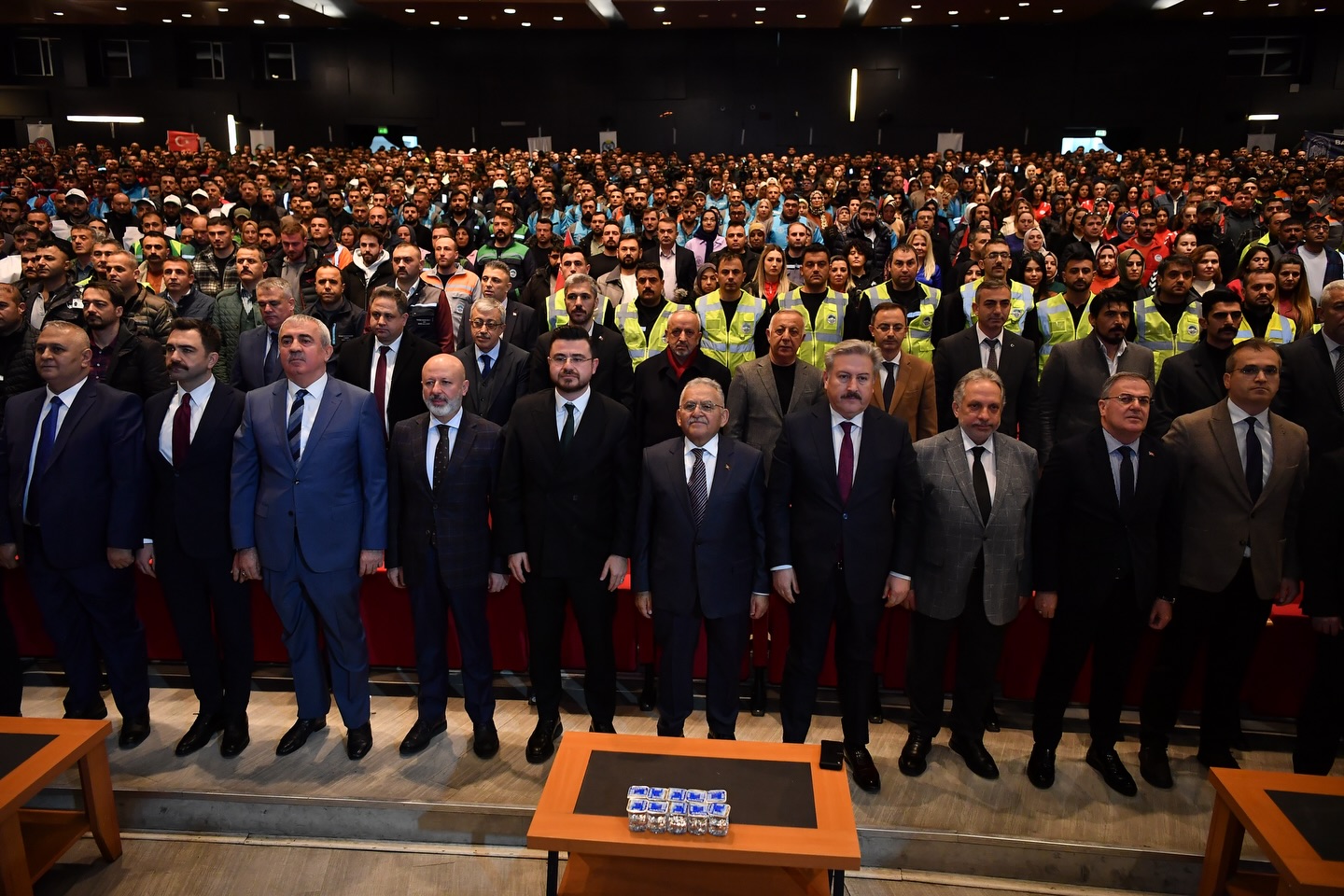  TOPLU İŞ SÖZLEŞME TÖRENİ'NDE, PERSONELİN SEVİNCİ