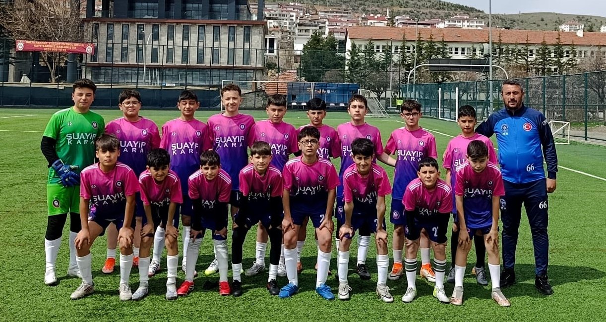 “İLK MAÇTA ORTAYA KONULAN MÜCADELE TAKDİR TOPLADI”