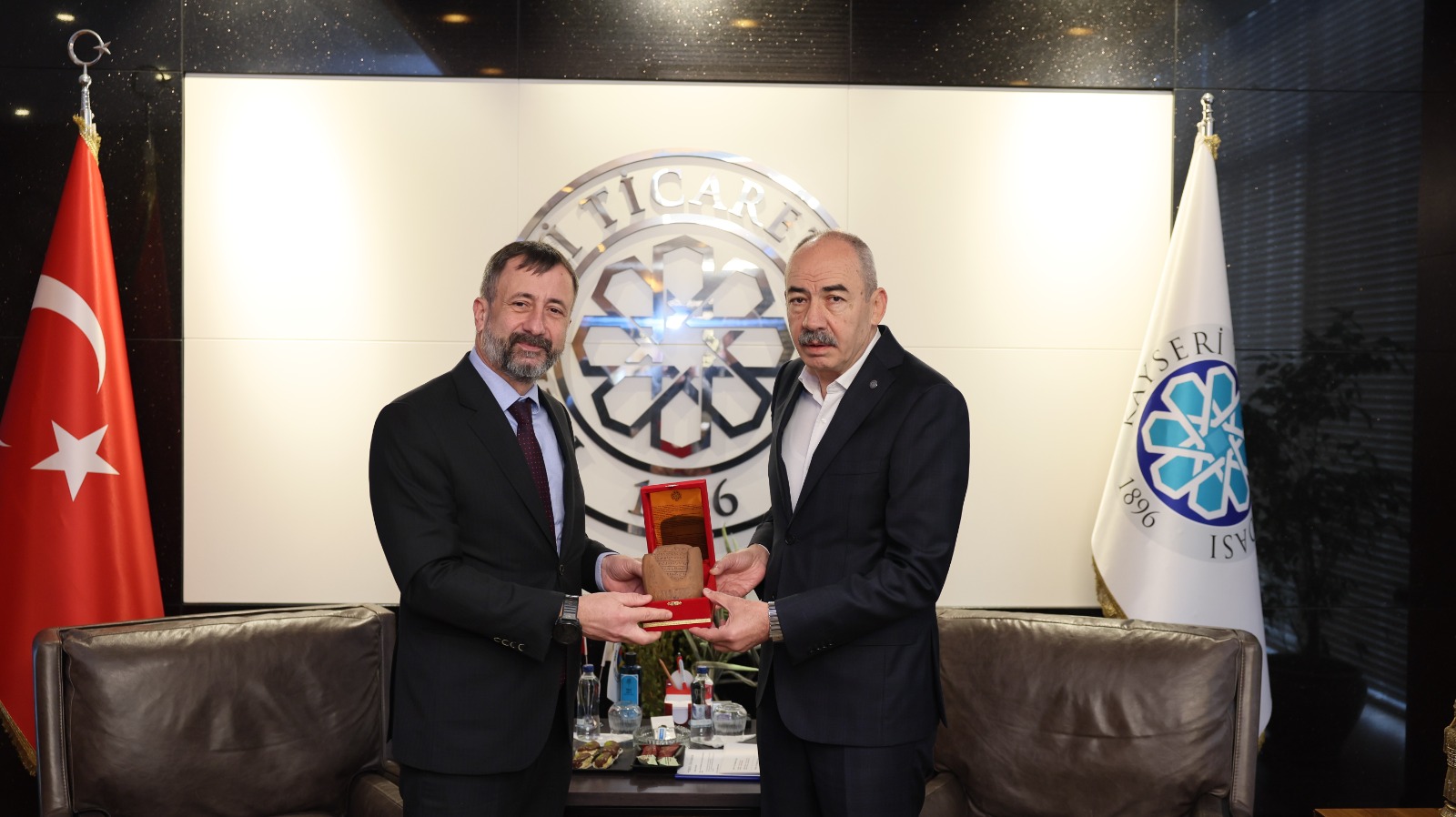 ÇEK CUMHURİYETİ BÜYÜKELÇİSİ STEPHANEC’TAN KAYSERİ TİCARET ODASI’NA ZİYARET