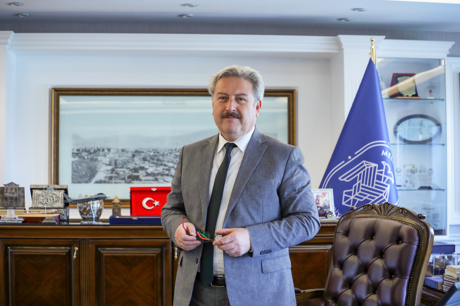 BAŞKAN PALANCIOĞLU 1 MAYIS EMEK VE DAYANIŞMA GÜNÜ’NÜ KUTLADI