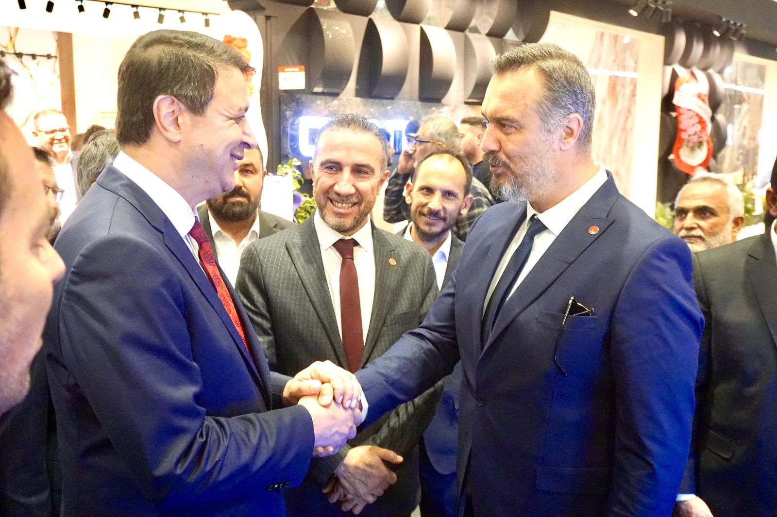 KAYSERİ’DE DUYGUSAL ANLARLA SAADET ROZETİ TAKILDI