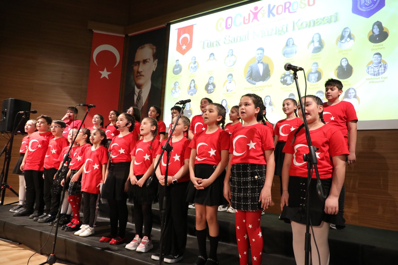 BÜYÜK BAYRAM, ÇOCUKLARIN KONSERİYLE COŞKUYLA KUTLANDI