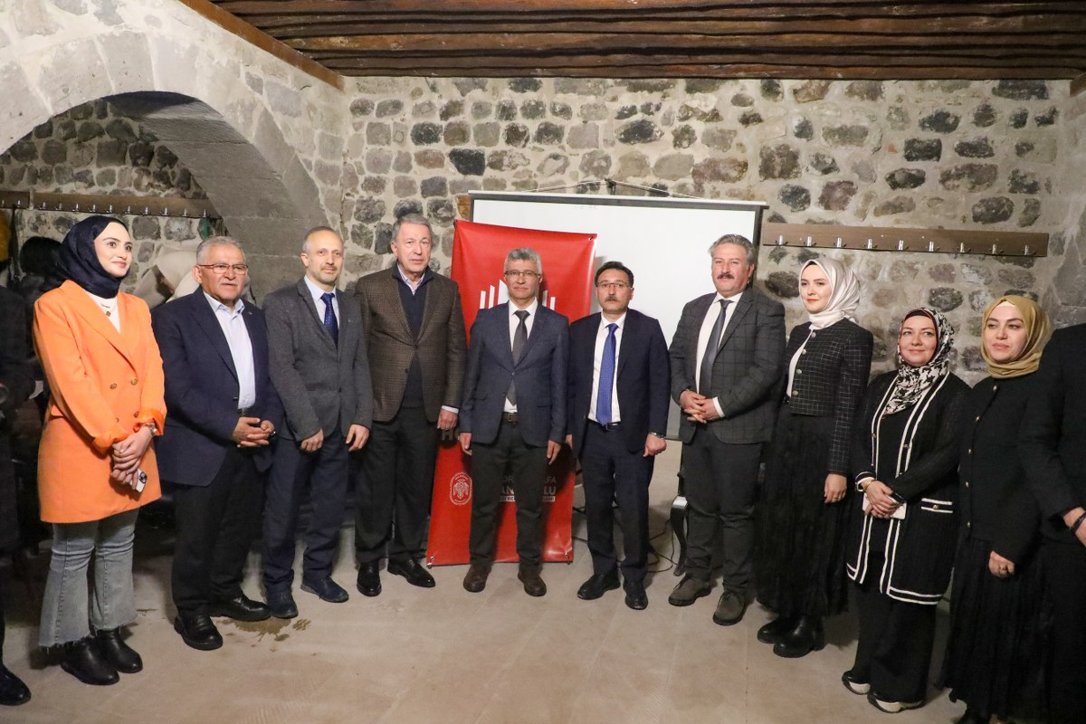 HULUSİ PAŞA, MEKTEP MELİKGAZİ’DE TECRÜBELERİNİ PAYLAŞTI