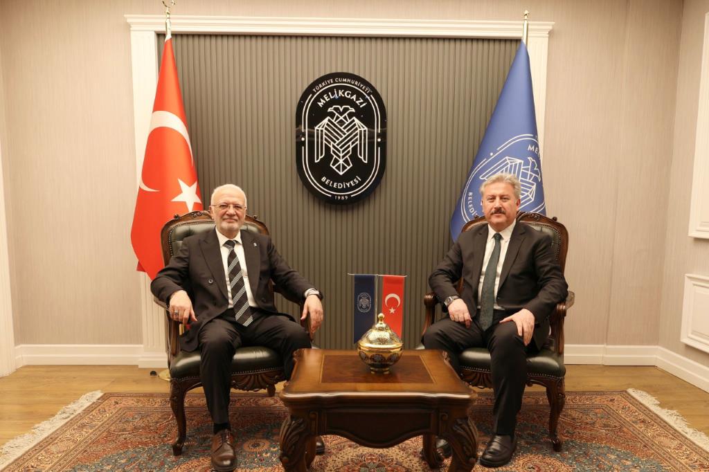 BAŞKAN PALANCIOĞLU AK PARTİ GENEL BAŞKAN VEKİLİ ELİTAŞ’I AĞIRLADI