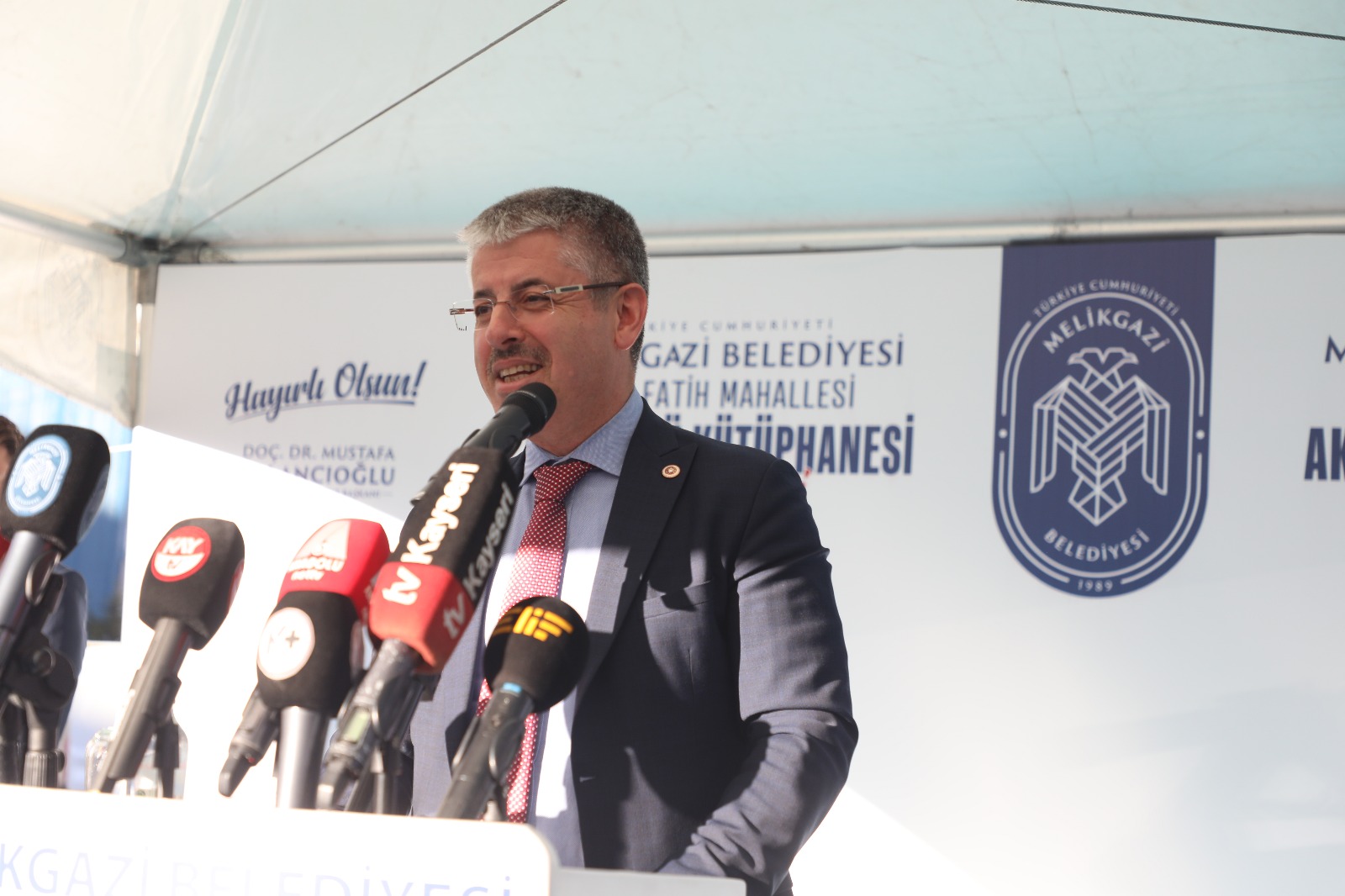 MELİKGAZİ BELEDİYESİ AKIL KÜPÜ KÜTÜPHANESİ GESİ’DE COŞKUYLA AÇILDI