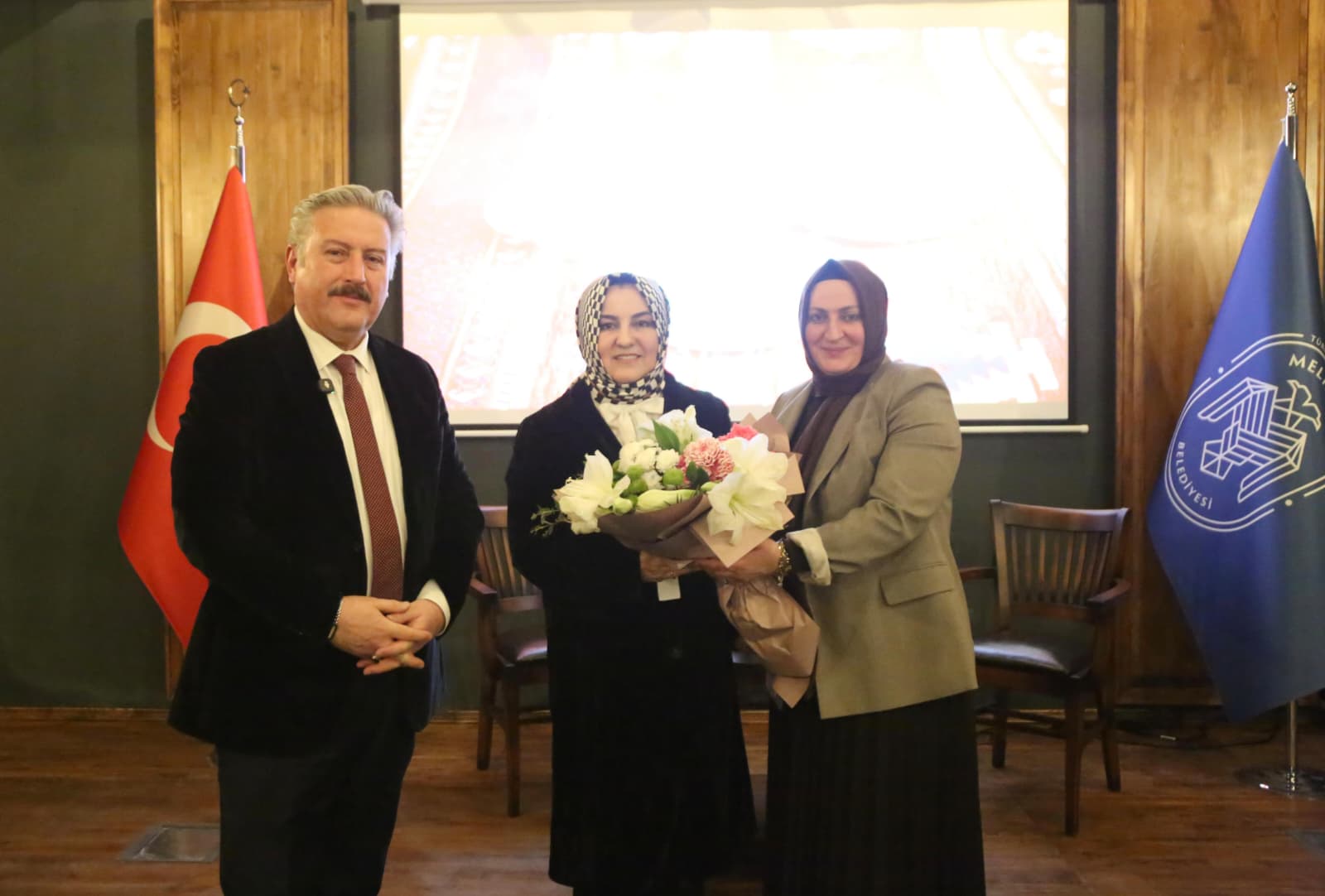 SANAT MELİKGAZİ’NİN İLK PROGRAMI BÜYÜK BİR İLGİ İLE GERÇEKLEŞTİ