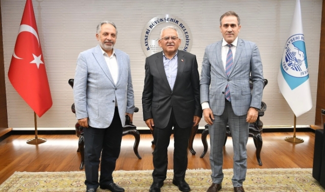 ZİYARETCİ AKINI DEVAM EDİYOR