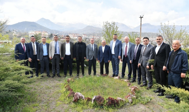 BÜYÜKKILIÇTAN HACILAR ZİYARETİ