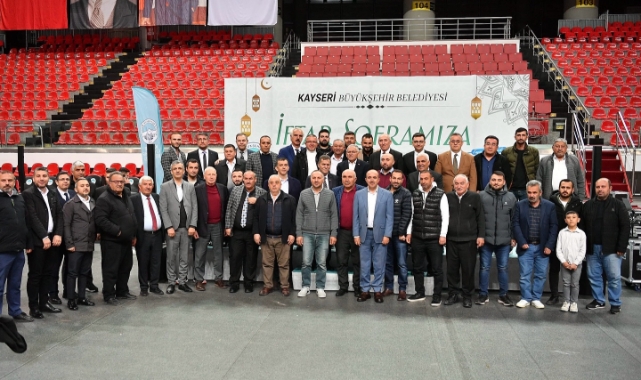 BAŞKAN OTOBÜSÇÜLERLE İFTARDA BULUŞTU