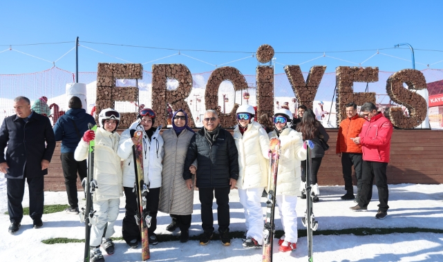 BAŞARILARINI BİLİMSEL MAKALELERLE BELGELİYOR