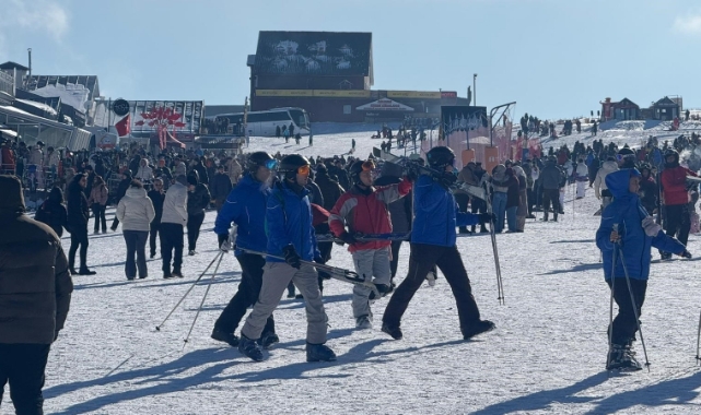 PİSTLER DOLDU TAŞTI