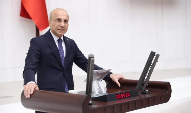 GENÇ MAAŞ ZAMLARINA TEPKİ GÖSTERDİ