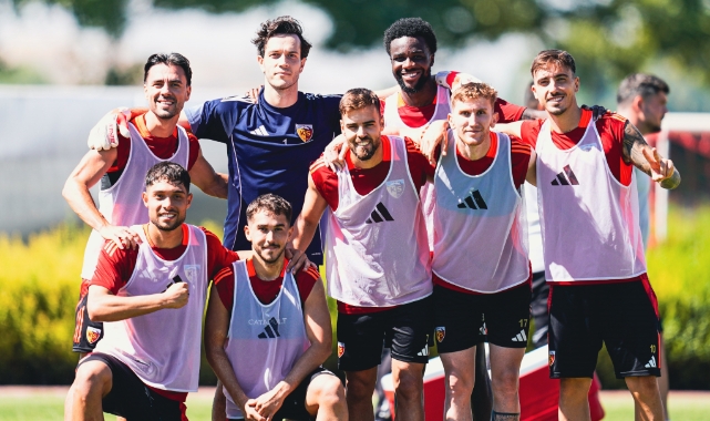 KAYSERİSPORDA KADRO AÇIKLANDI