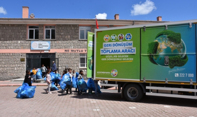 GERİ DÖNÜŞÜM İÇİN YARIŞIYORLAR