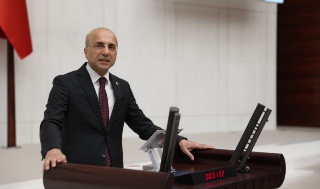 VATANDAŞ BORÇLA AYAKTA KALIYOR