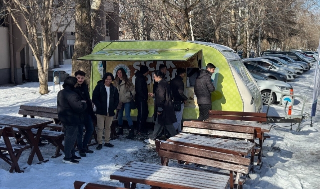 1,4 MİLYON BARDAK SICAK ÇORBA İKRAMI