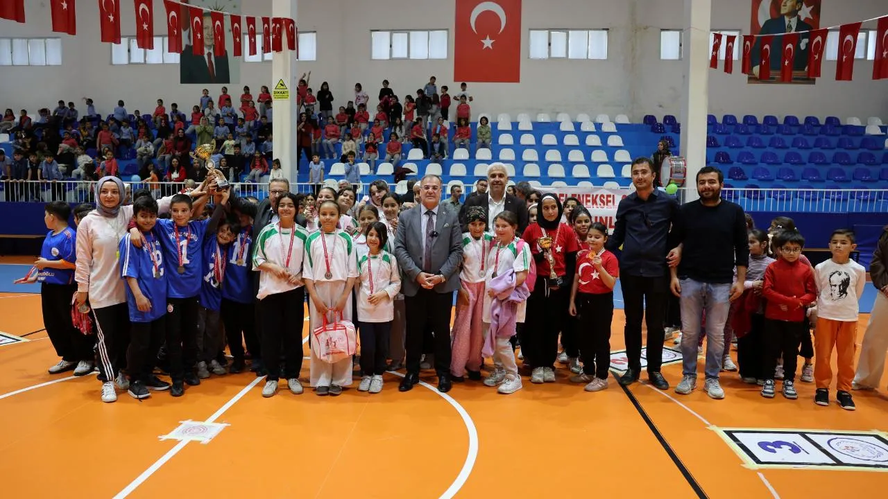 GENÇLİK VAR, SPOR VAR, FESTİVAL VAR
