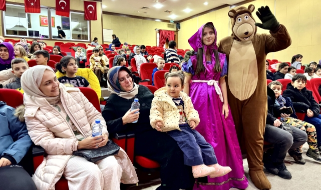 ÇOCUKLARI EĞLENDİRİYORUZ